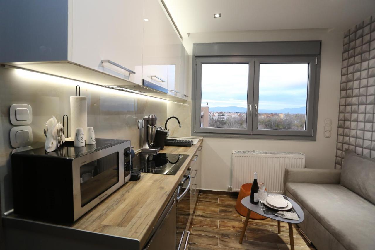 La Larissa Luxury Apartments Dafne Exteriör bild