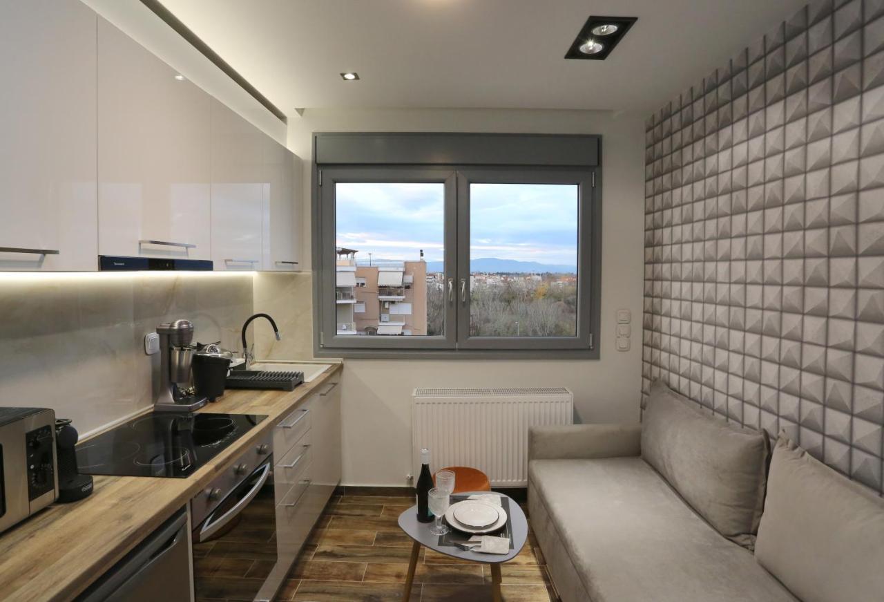 La Larissa Luxury Apartments Dafne Exteriör bild