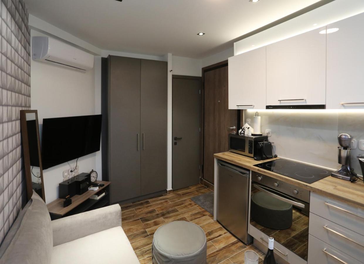 La Larissa Luxury Apartments Dafne Exteriör bild