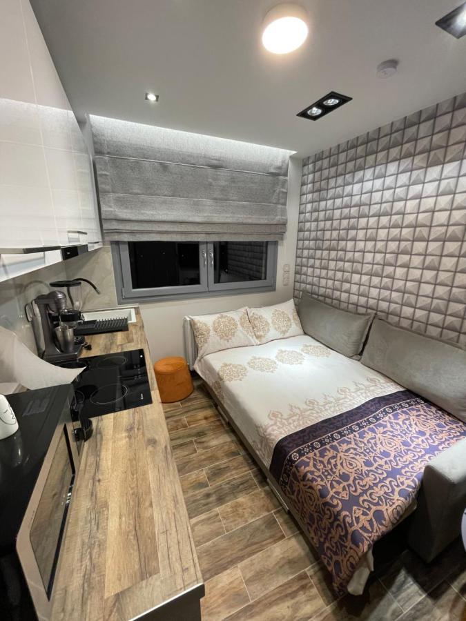 La Larissa Luxury Apartments Dafne Exteriör bild